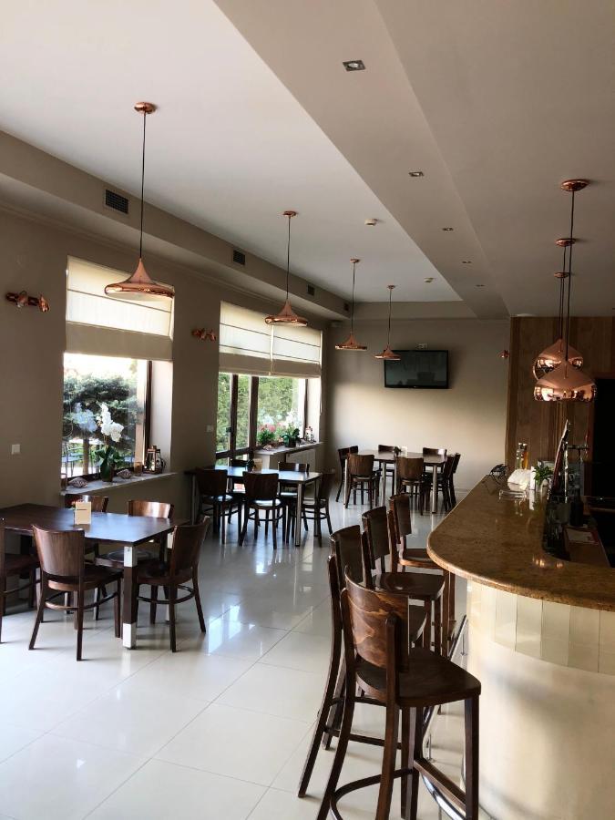 Hotel Magnolia Sitkowka-Nowiny Екстер'єр фото